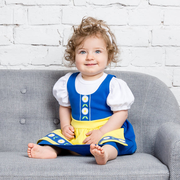 The Tiny Swede Girl